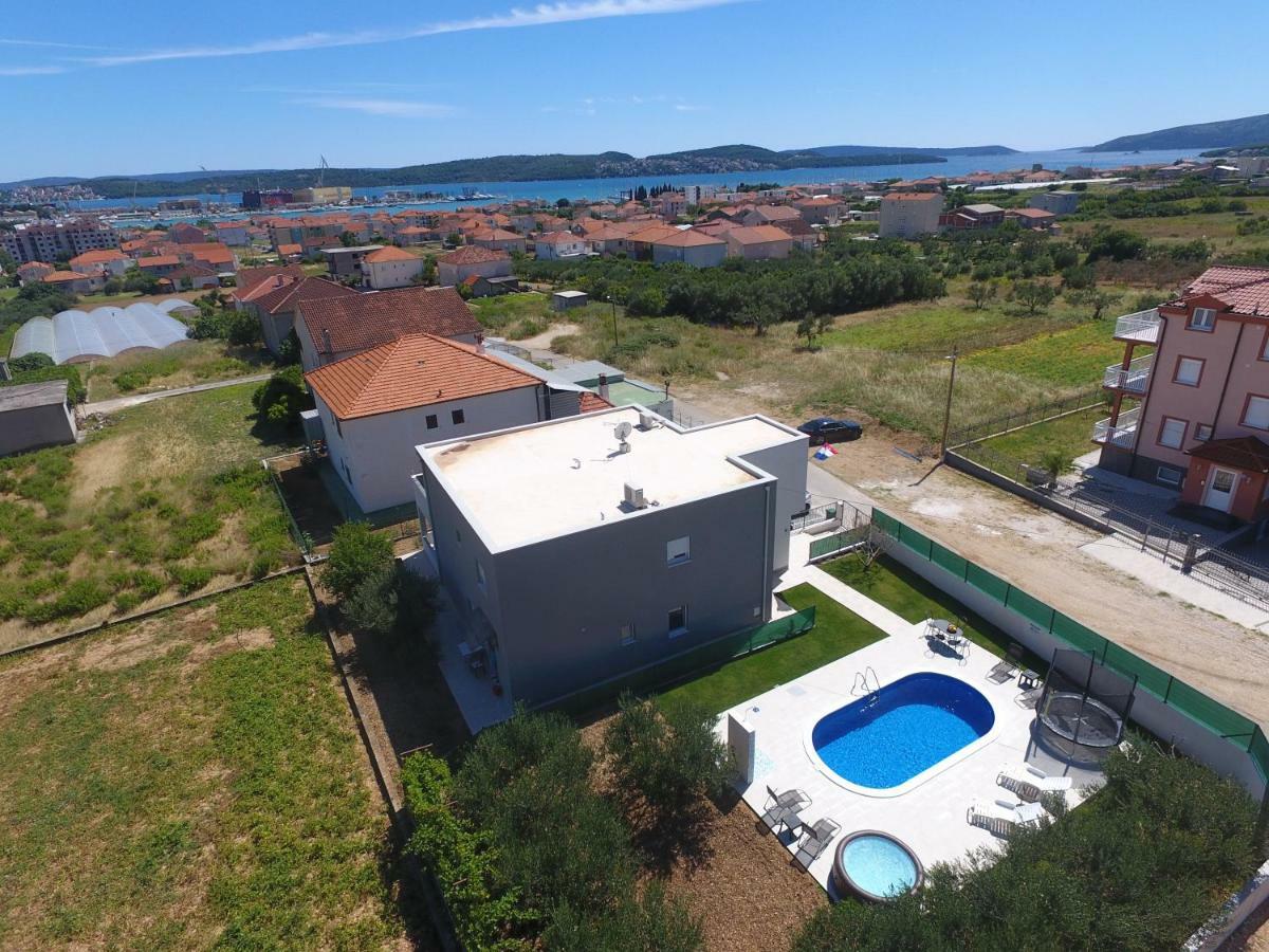 Villa Initium,Heated Pool All Season Trogir Eksteriør bilde
